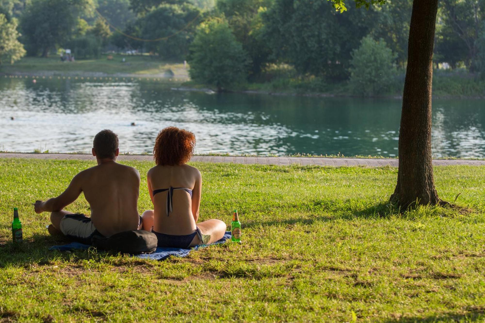 Blue Lake Apartment Zagreb Bagian luar foto