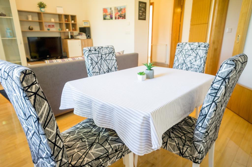 Blue Lake Apartment Zagreb Bagian luar foto