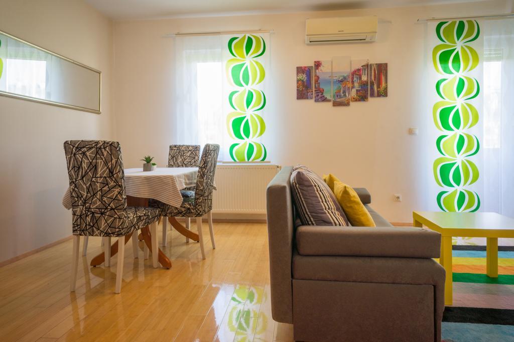 Blue Lake Apartment Zagreb Bagian luar foto